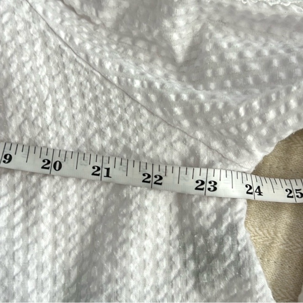 NWT Anthro Pol, White Eyelet Off Shoulder Boho Bell Sleeve Crop Top, EUC, Size L - Picture 6 of 7